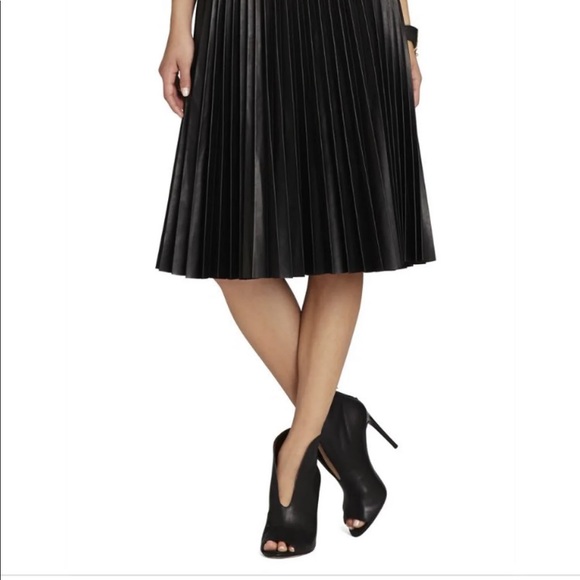 BCBG MaxAzria Open Toe Booties Sz 8 - Picture 6 of 6